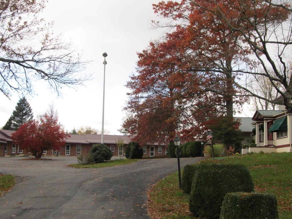 Hancock Motel ภายนอก รูปภาพ